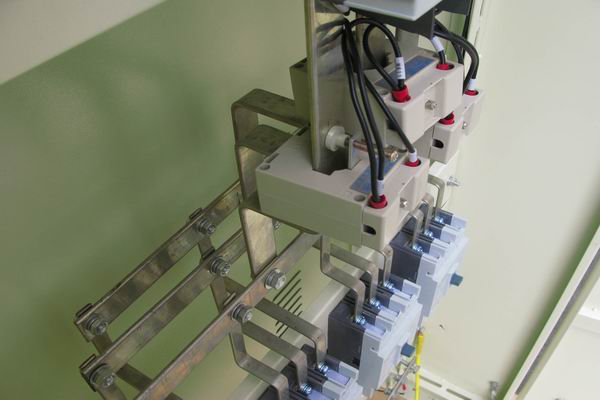 明水配电柜-应急照明配电柜使用对工作人员的具